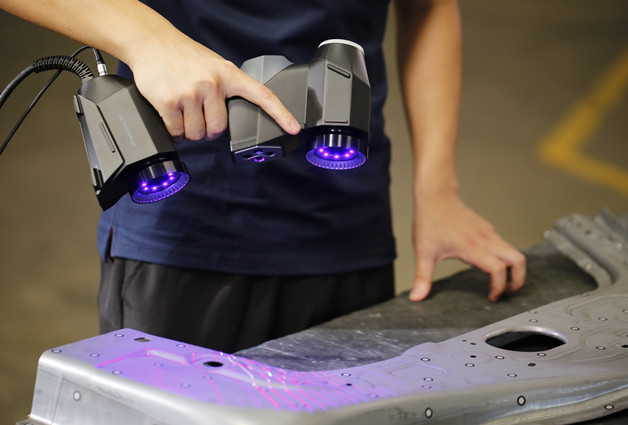 블루라이트 기술이 적용된 3D 스캐너