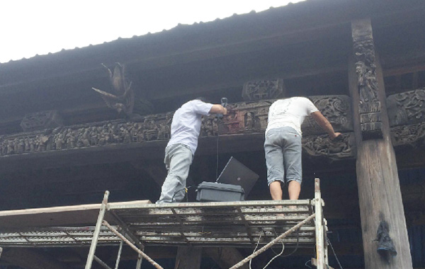 조각 3D 디스플레이